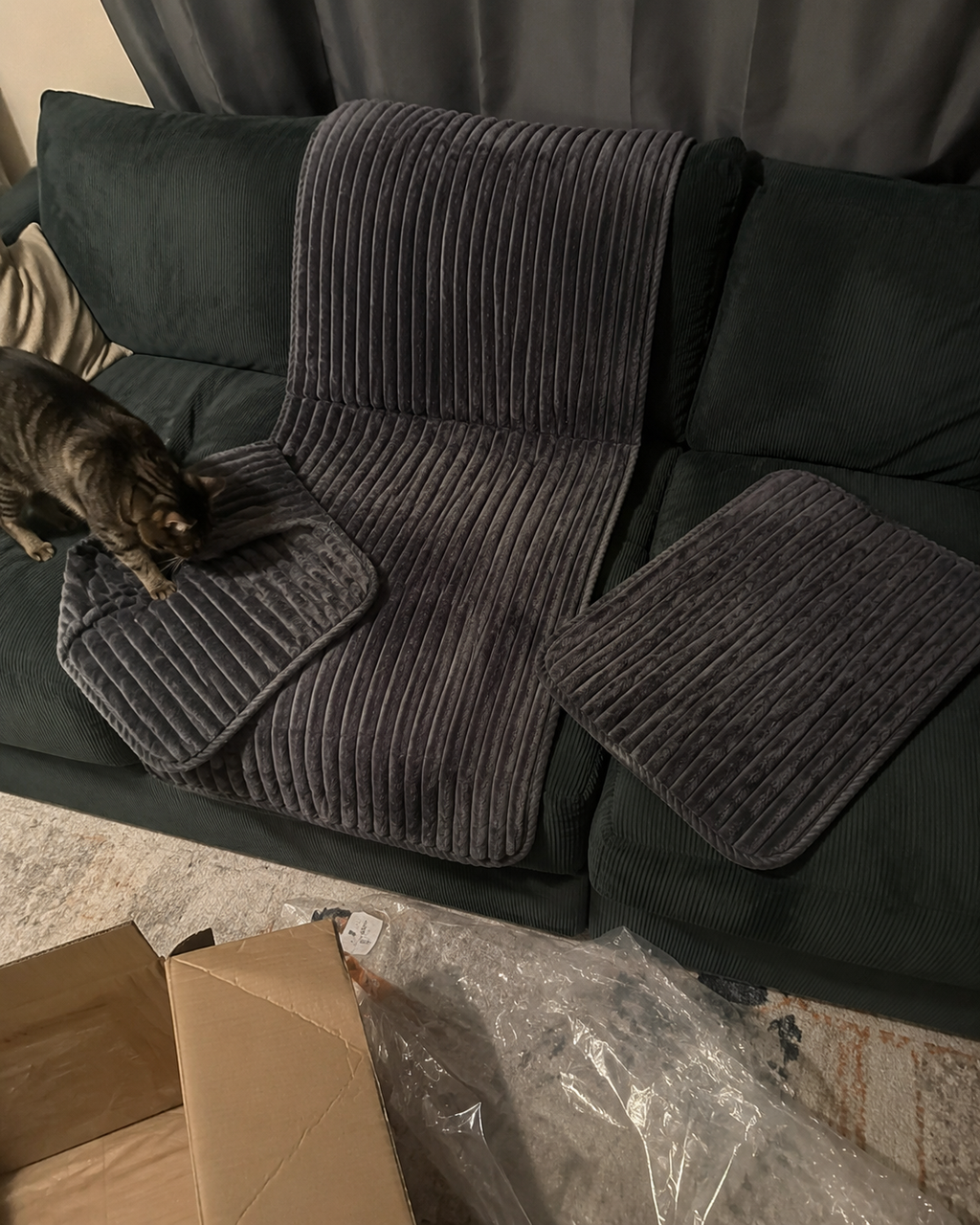 Waterproof One-Piece Cozy Flannel Sofa Protection Non-Slip Recliner Couch Covers