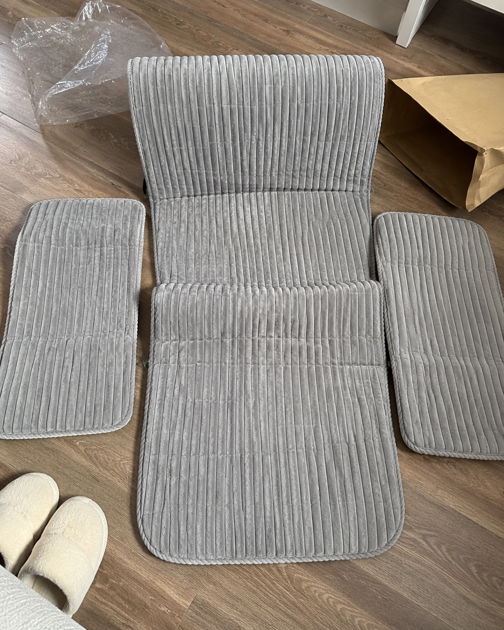 Waterproof One-Piece Cozy Flannel Sofa Protection Non-Slip Recliner Couch Covers