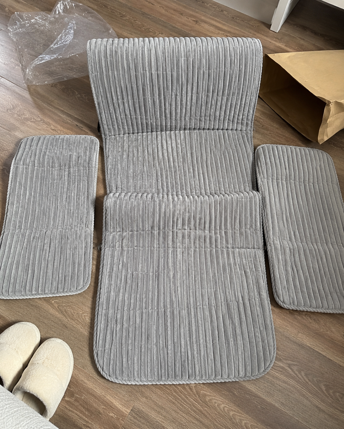 Waterproof One-Piece Cozy Flannel Sofa Protection Non-Slip Recliner Couch Covers