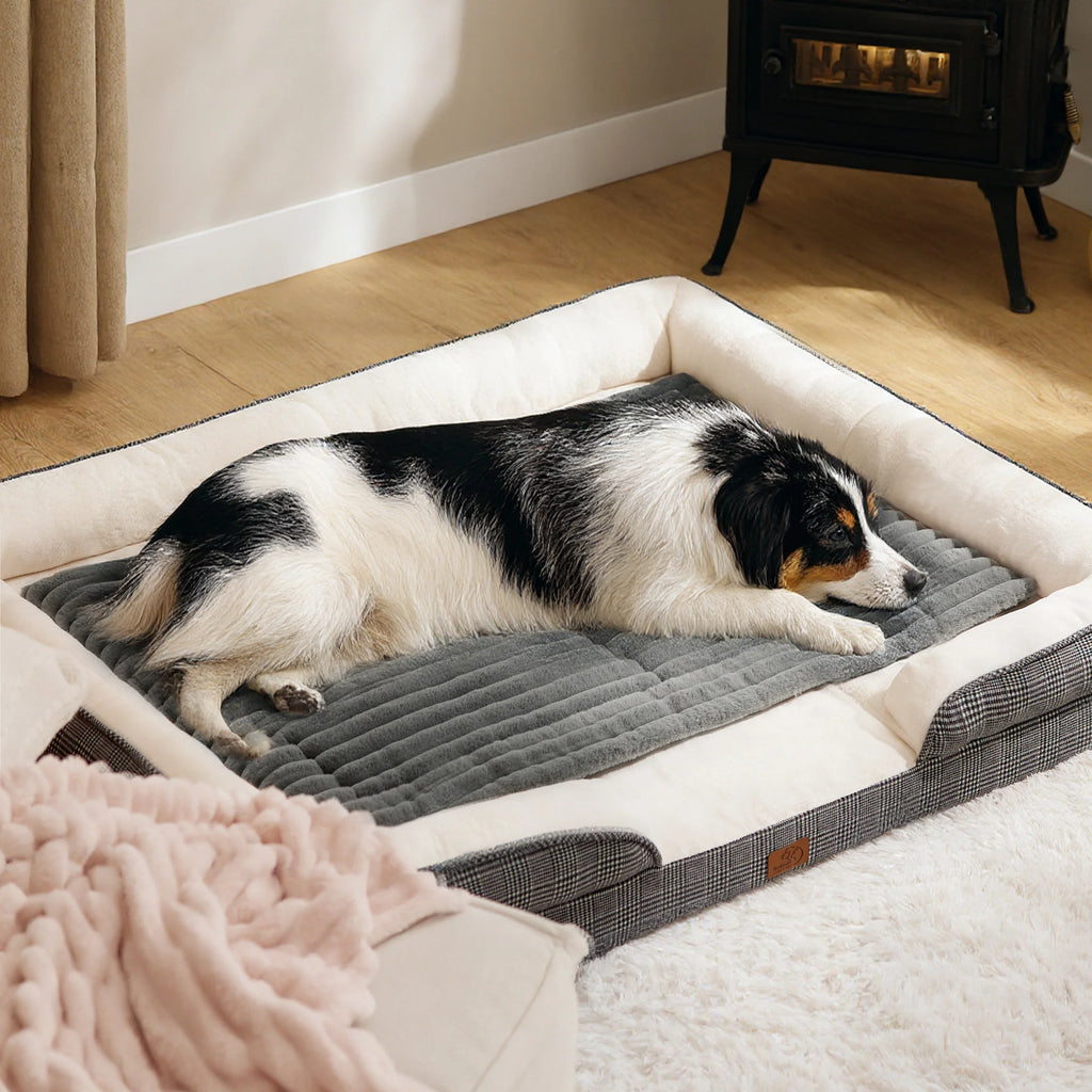 ComfyFleece Self-Warming Dog Mat