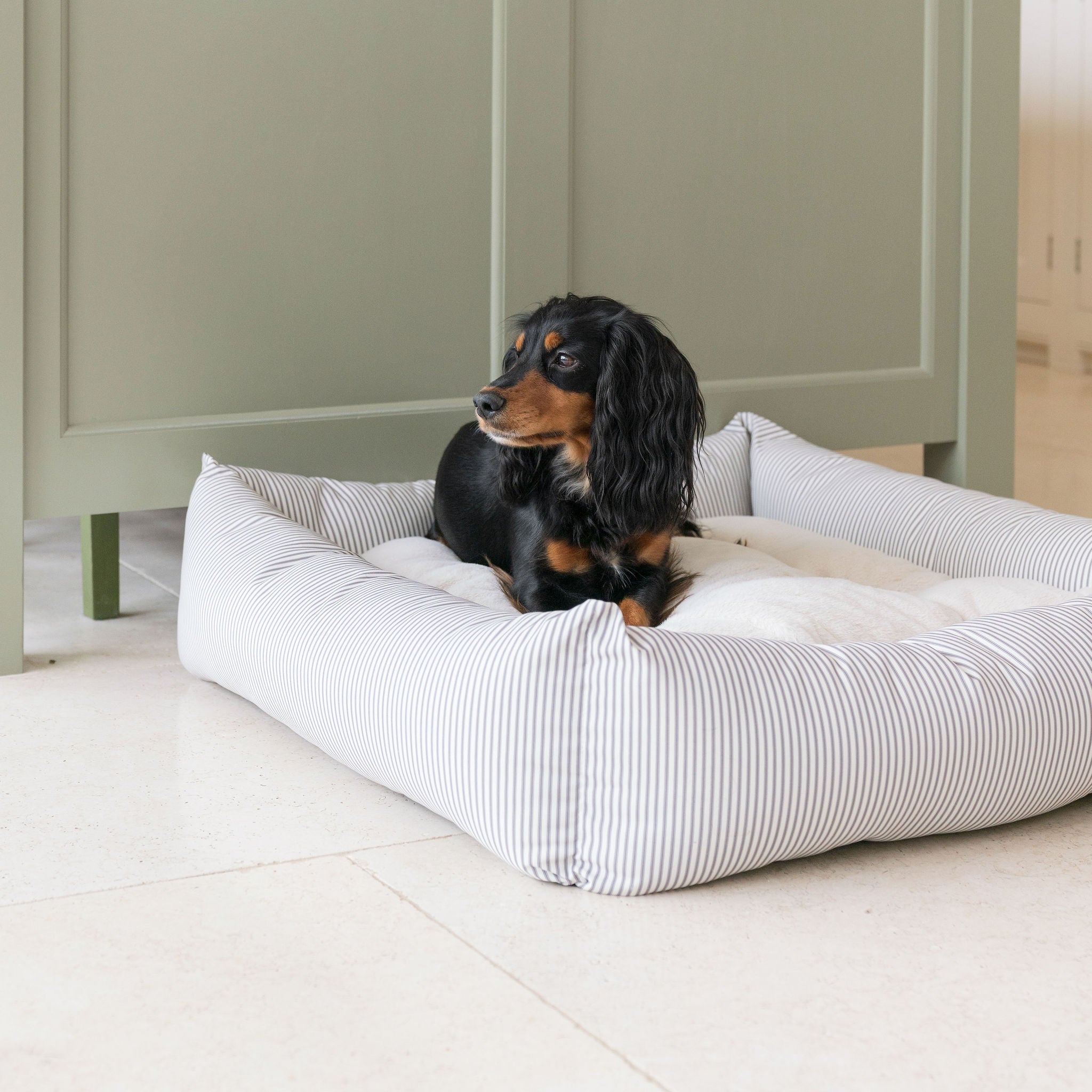 Cozy Box Dog Bed | Large Dog Bed with Removable Covers & Soft Sides for Ultimate Comfort 4