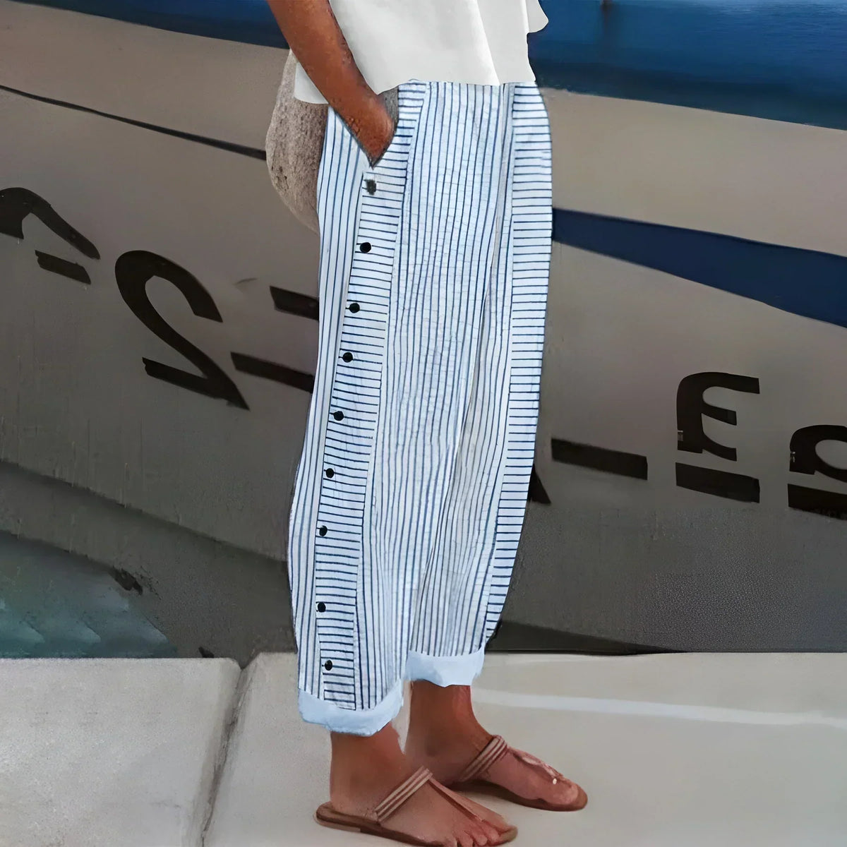 Kendall – Lightweight Stripe Buttoned Trousers