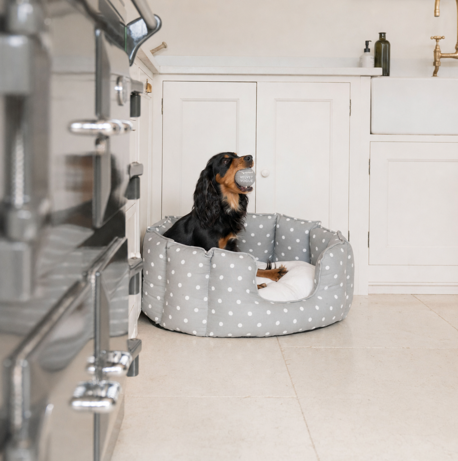 Title: Washable High-Wall Dog Bed With Teddy-Fleece Cushion