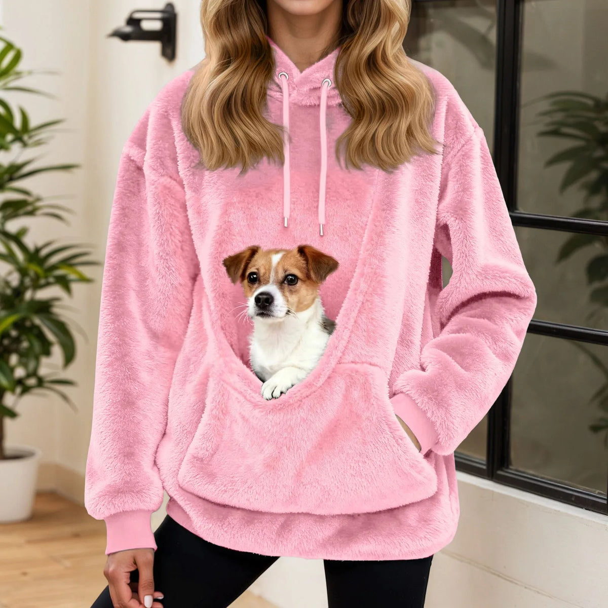 Women's hoodie with pet pocket