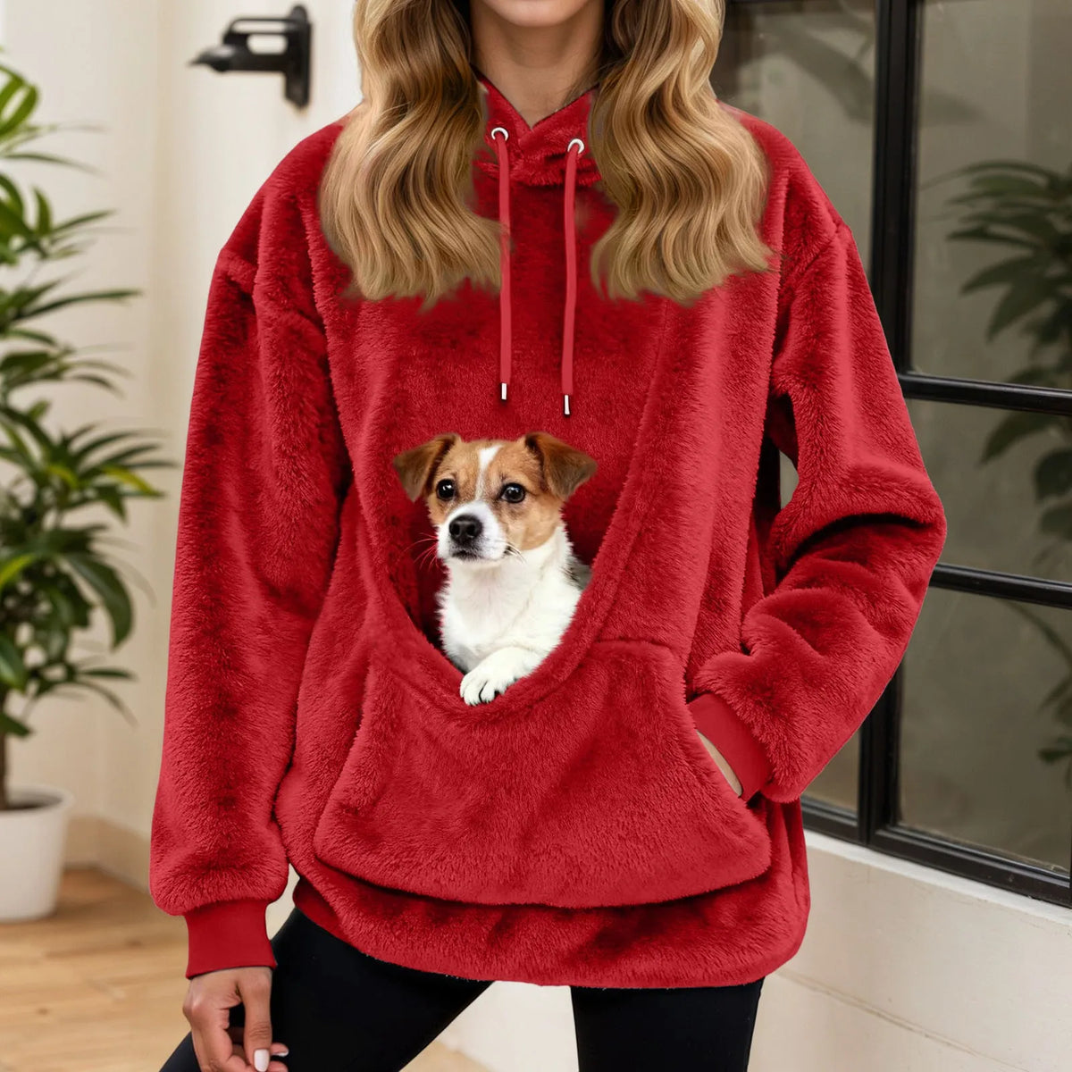 Women's hoodie with pet pocket