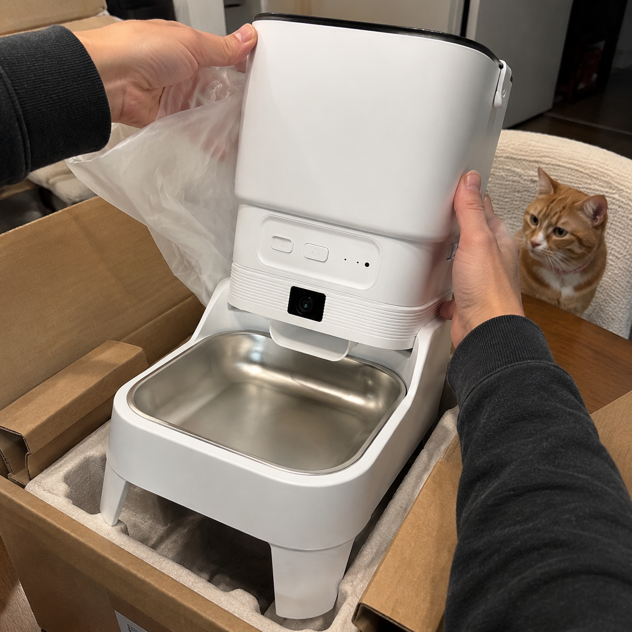 Smart Pet Feeder with 15CM Elevated Camera Tuya App Control for Busy Pet Owners FURPIPI Automatic Cats Dog Food Feeder Dispenser