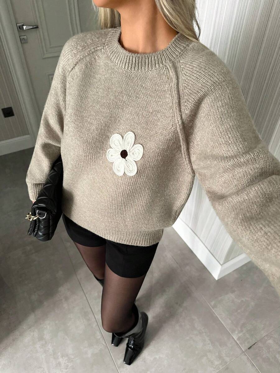 Daisy Patch Raglan Sleeve Knit Jumper