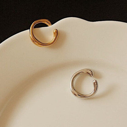 Sculptural Gold Ear Cuff for Cartilage Styling