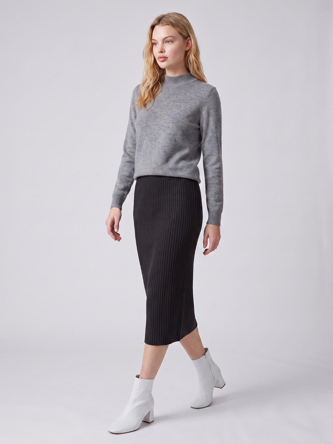 Loose-Fit Mock Neck Sweater