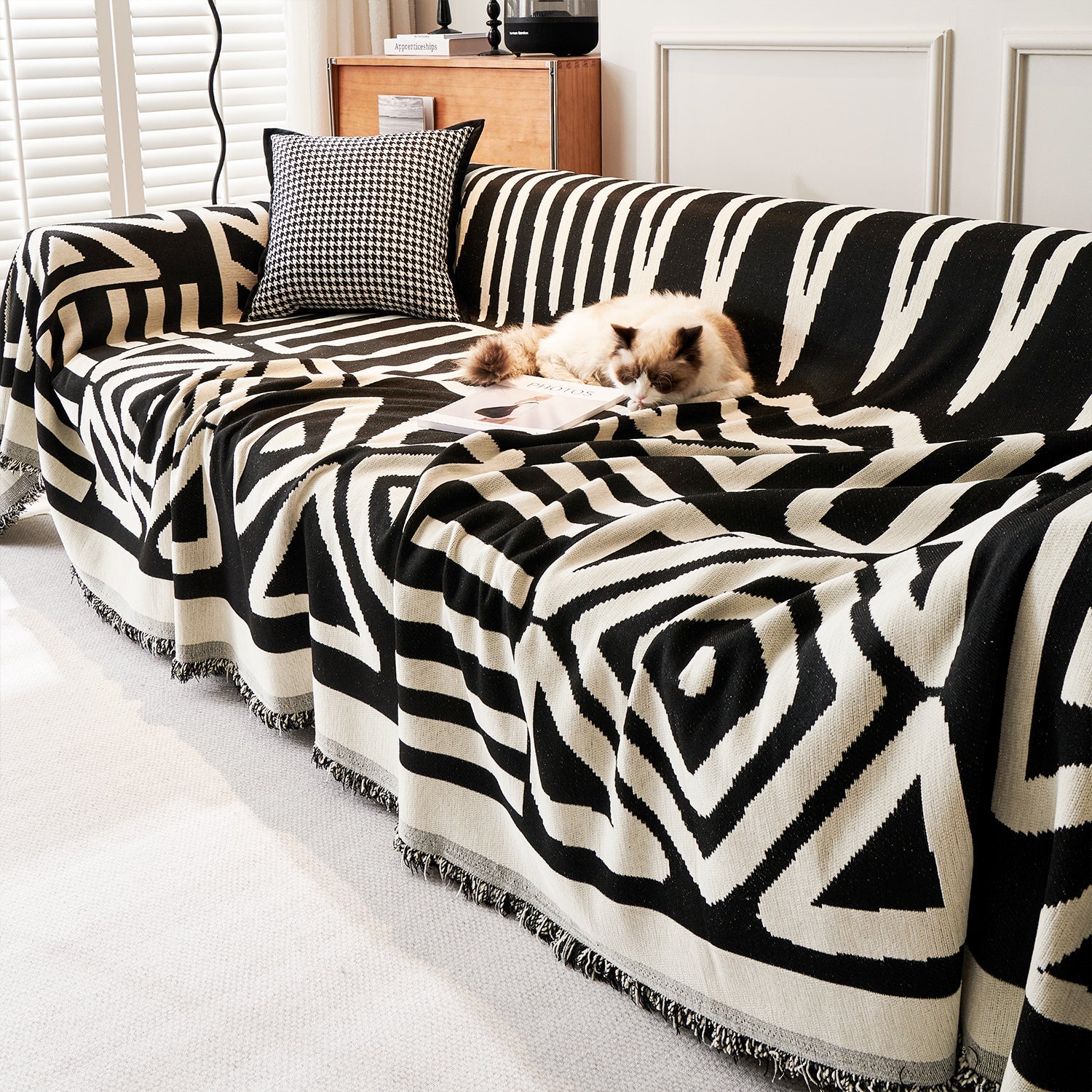 Boho Geometric Couch Cover for Pets – Woven Sofa Throw with Fringed Edge - image 9