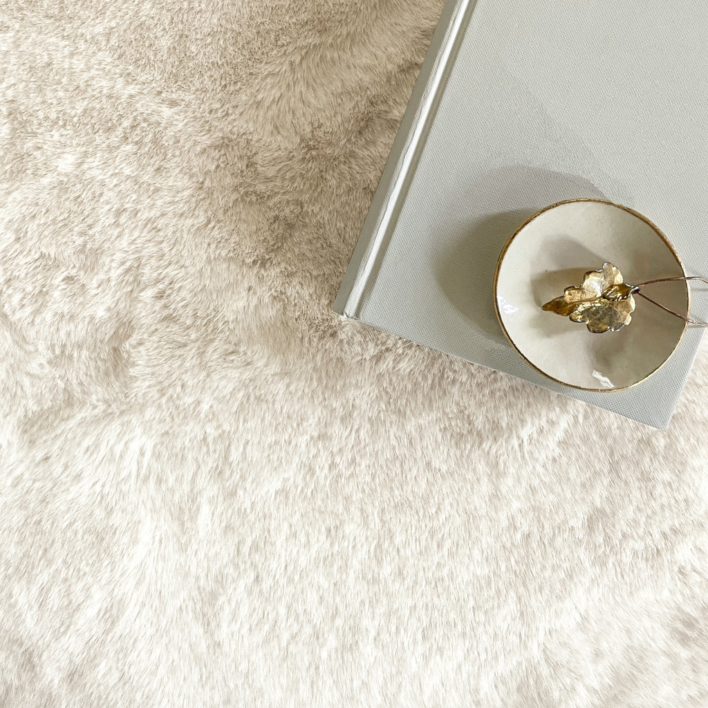 Washable Faux Fur Rug – Plush Ivory Shag Rug for Pet Homes - image 7